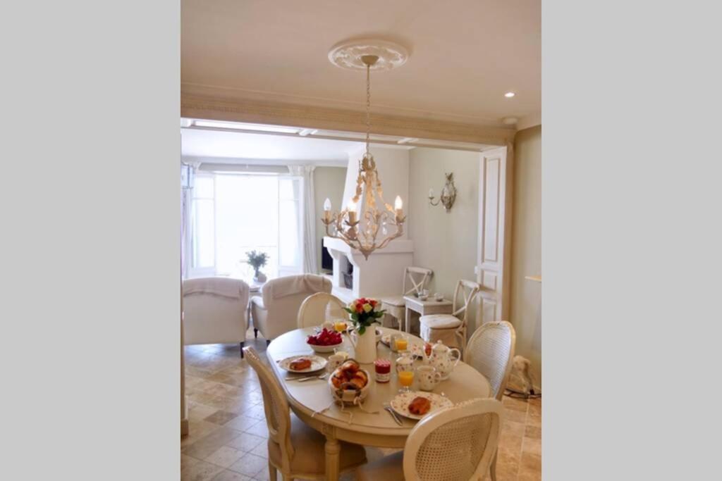 Bord De Mer - Ac, Wifi, Chic, Sea View, Beach 2 Minutes Walk Antibes Exterior foto